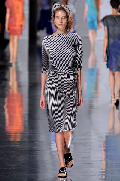 Look 7
